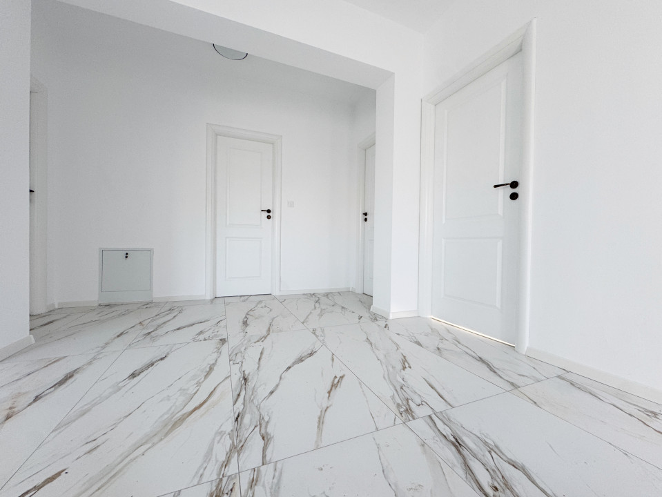 Casa cu 4 camere, 72mp utili, 250mp teren, toate utilitatile