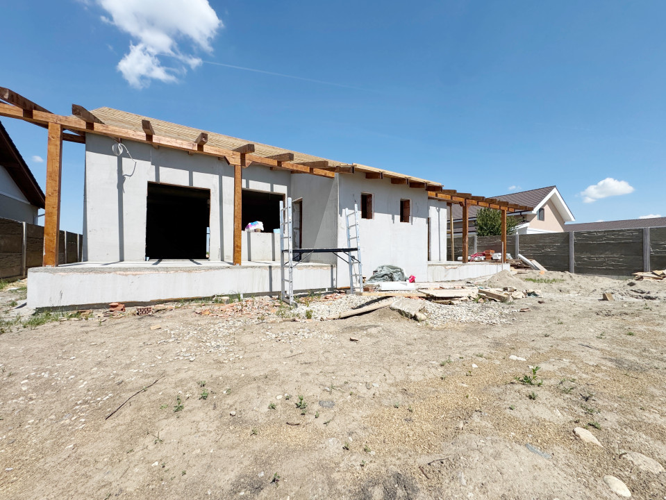 Duplex 3 camere, 75mp utili + 21mp terasa, 325mp teren, zona Lidl 