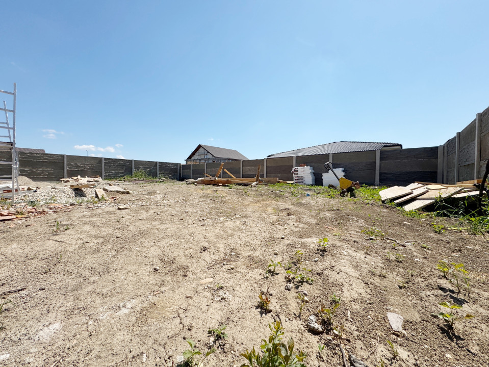 Duplex 3 camere, 75mp utili + 21mp terasa, 325mp teren, zona Lidl 