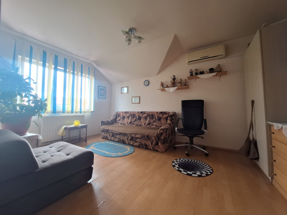 Apartament spatios cu 2 camere, decomandat, 68 mp, zona Girocului