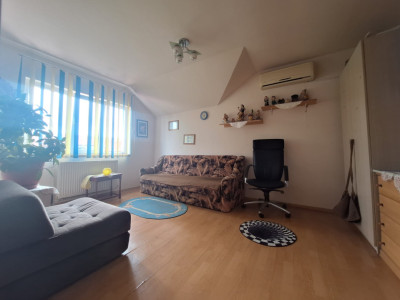 Apartament spatios cu 2 camere, decomandat, 68 mp, zona Girocului