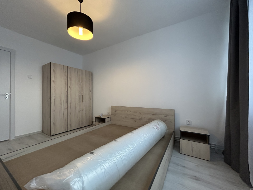 Apartament 3 camere, decomandat, 65mp utili, etaj 9/10, zona Sagului