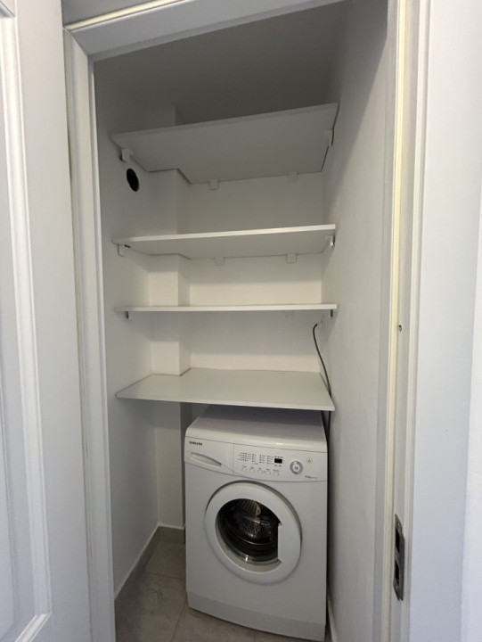 Apartament 3 camere, decomandat, 65mp utili, etaj 9/10, zona Sagului