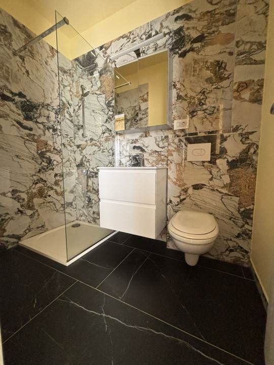 Apartament modern cu 3 camere, amplasat pe 2 niveluri, Complexul Studentesc