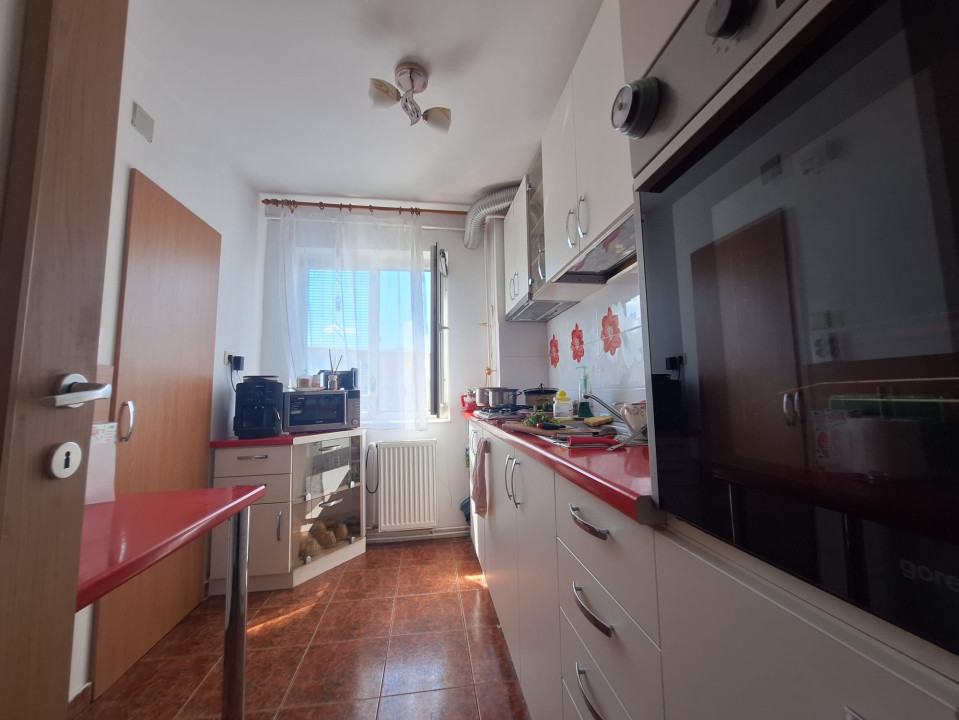 Apartament 2 camere, semidecomandat, 52mp, zona Girocului