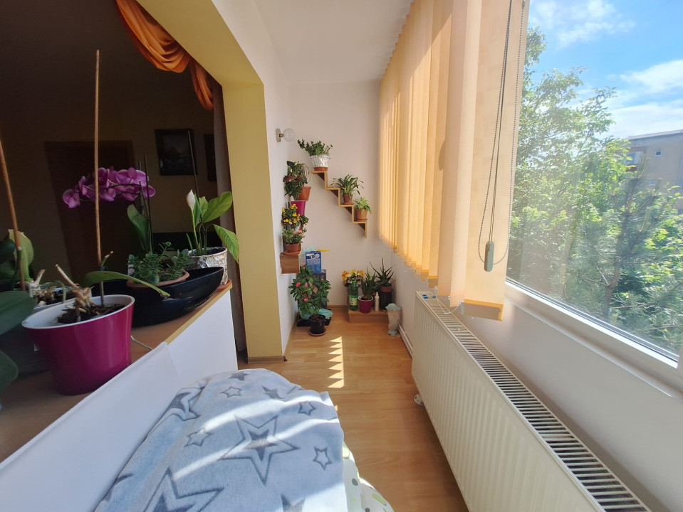 Apartament 2 camere, semidecomandat, 52mp, zona Girocului