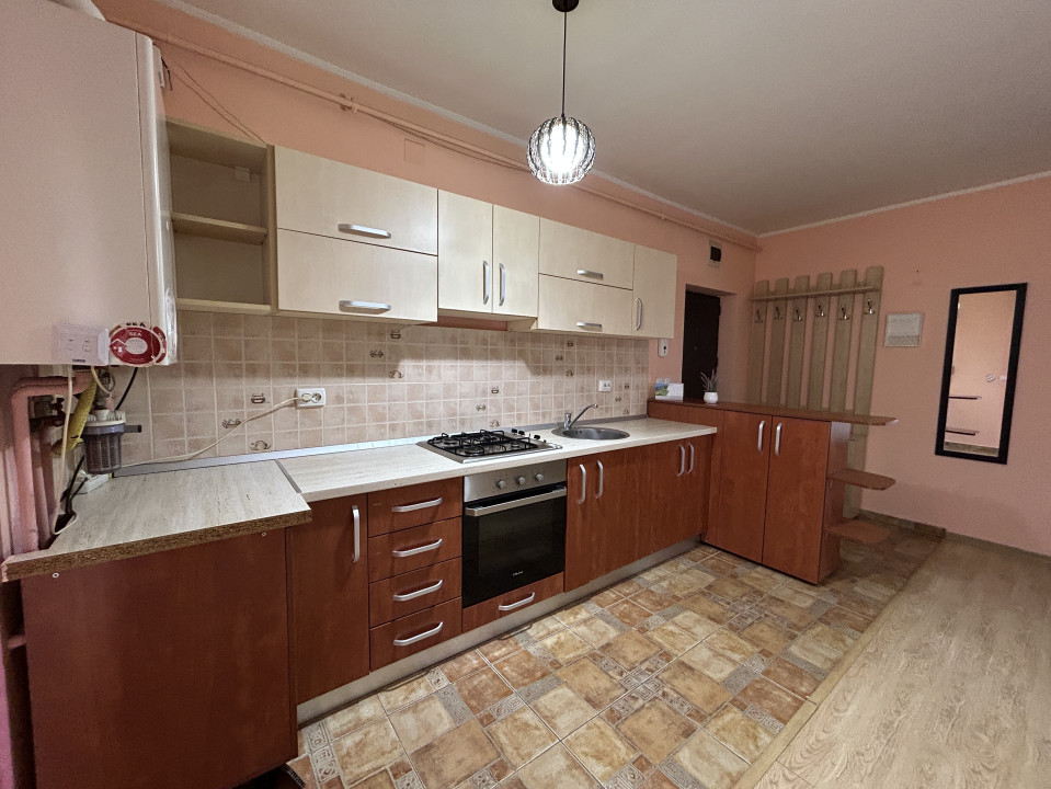 Apartament 2 camere open-space, etaj 1, zona centrala, Giroc 
