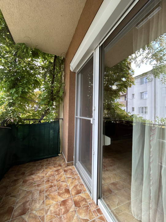 Apartament 2 camere open-space, etaj 1, zona centrala, Giroc 
