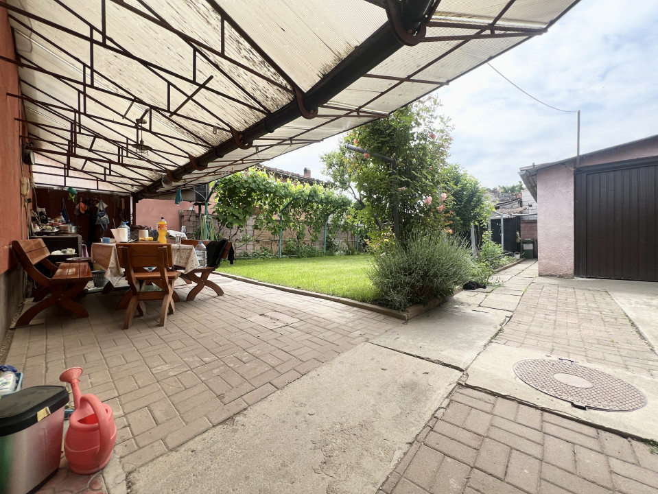 Casa Individuala, 63mp utili, teren 325mp, 3 camere, garaj - Mehala