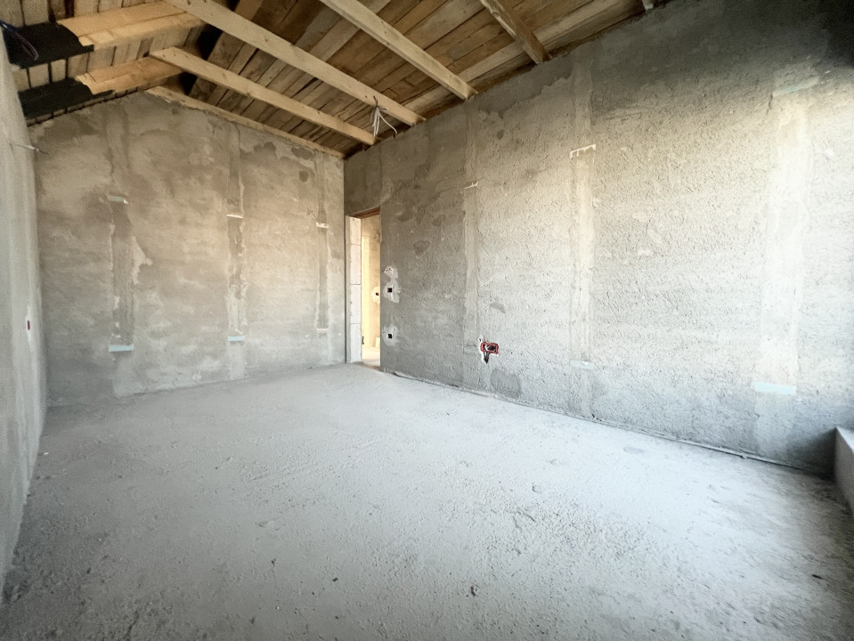 Casa Individuala, 101mp utili, Teren 570mp, 5 camere - Giarmata