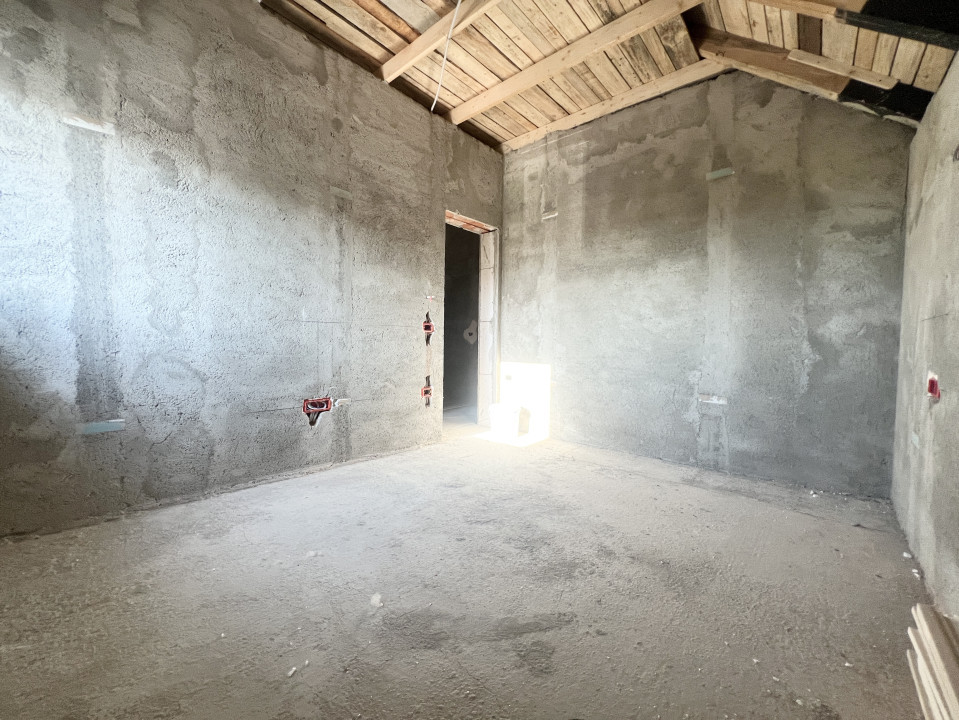 Casa Individuala, 101mp utili, Teren 570mp, 5 camere - Giarmata