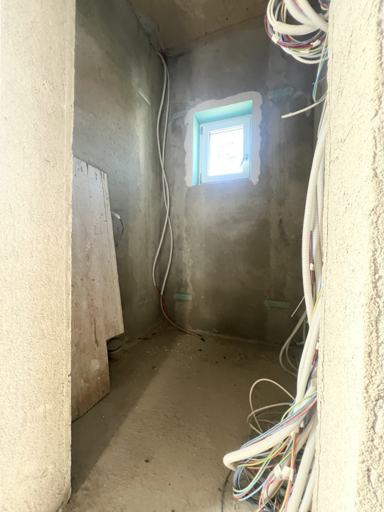 Casa Individuala, 101mp utili, Teren 570mp, 5 camere - Giarmata
