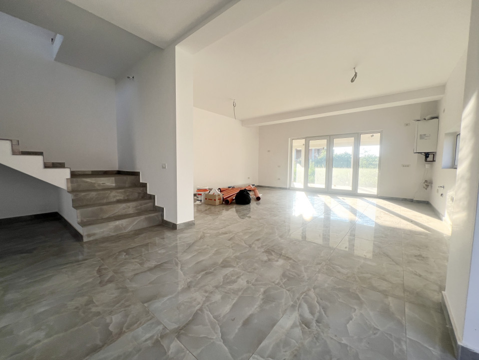 Duplex 5 camere, 107mp, 302mp teren, constructie noua -  Giarmata