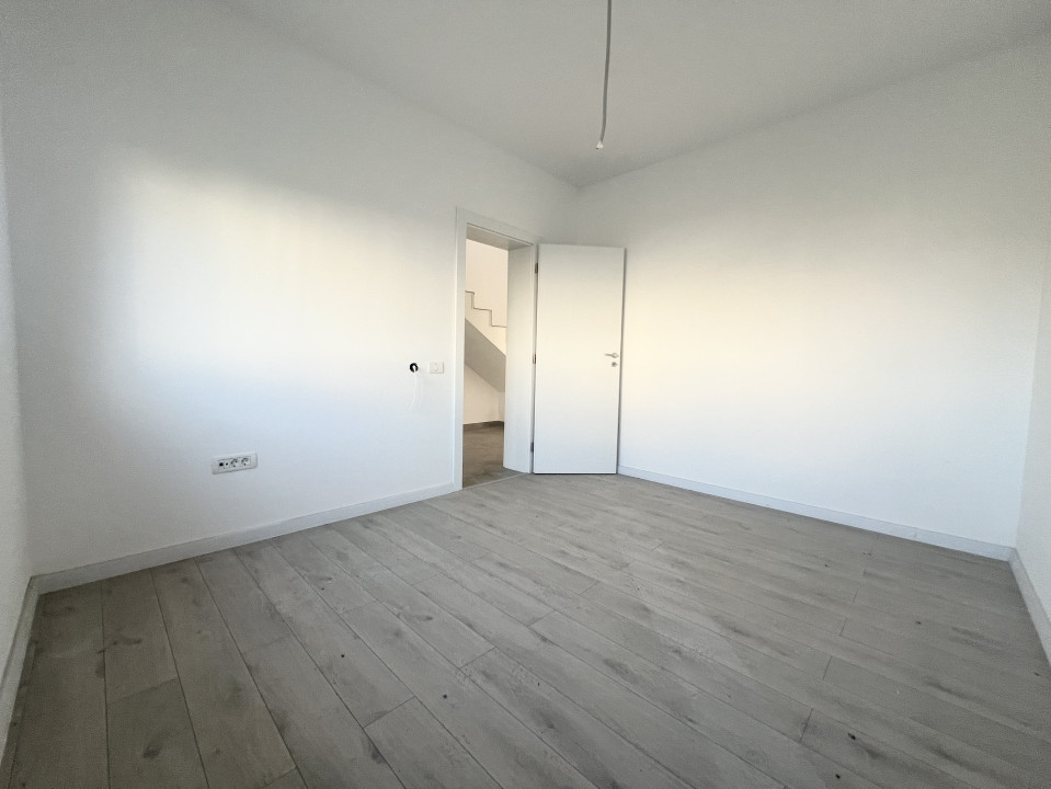 Duplex 5 camere, 107mp, 302mp teren, constructie noua -  Giarmata