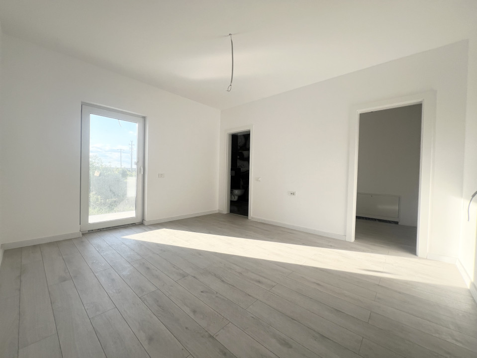 Duplex 5 camere, 107mp, 302mp teren, constructie noua -  Giarmata