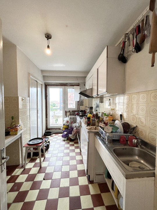 Apartament 3 camere, 80mp utili, 3 balcoane, lift - Simion Barnutiu
