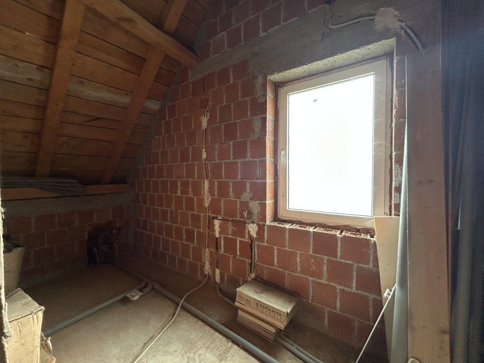 Casa Individuala 158mp utili, 436mp teren, foraj -  Sanmihaiul Roman