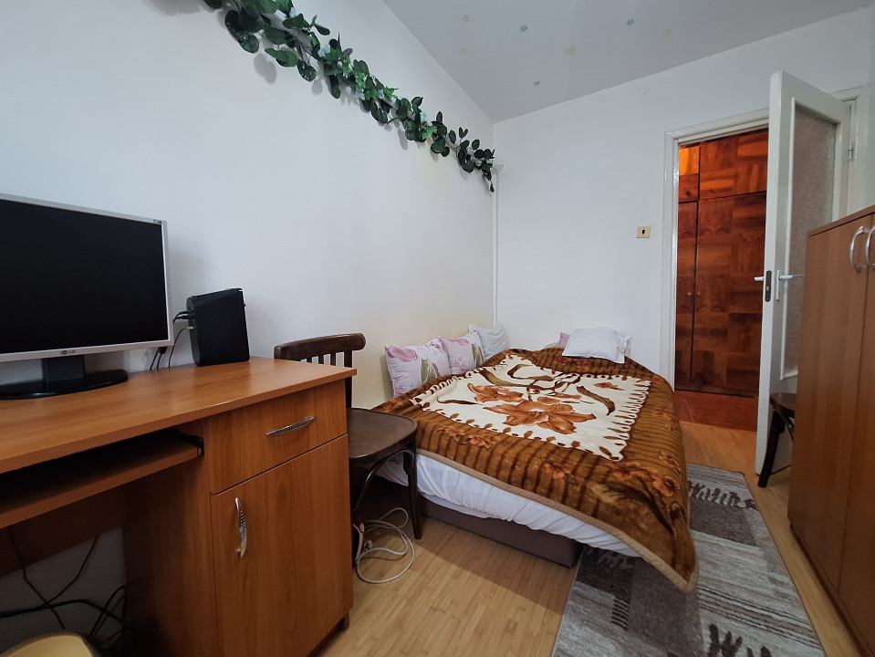 Apartament 3 camere, decomandat, 54 mp, pozitionat excelent în zona Girocului