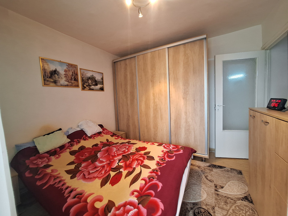 Apartament 3 camere, decomandat, 54 mp, pozitionat excelent în zona Girocului
