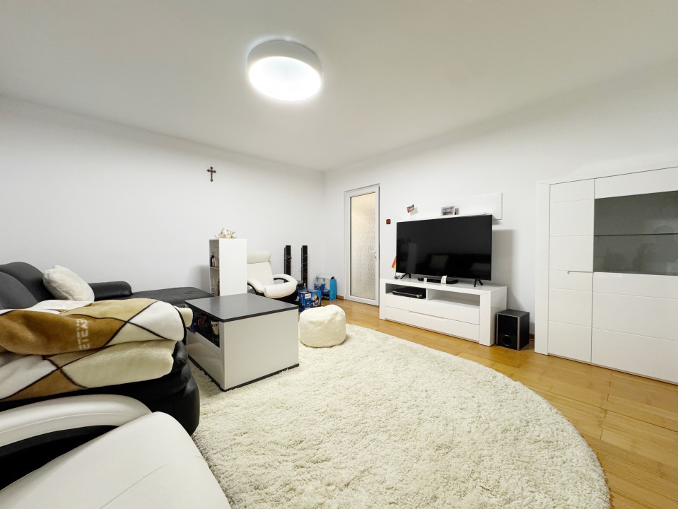 Apartament 2 camere, decomandat, 57mp utili +5mp balcon -Shopping City