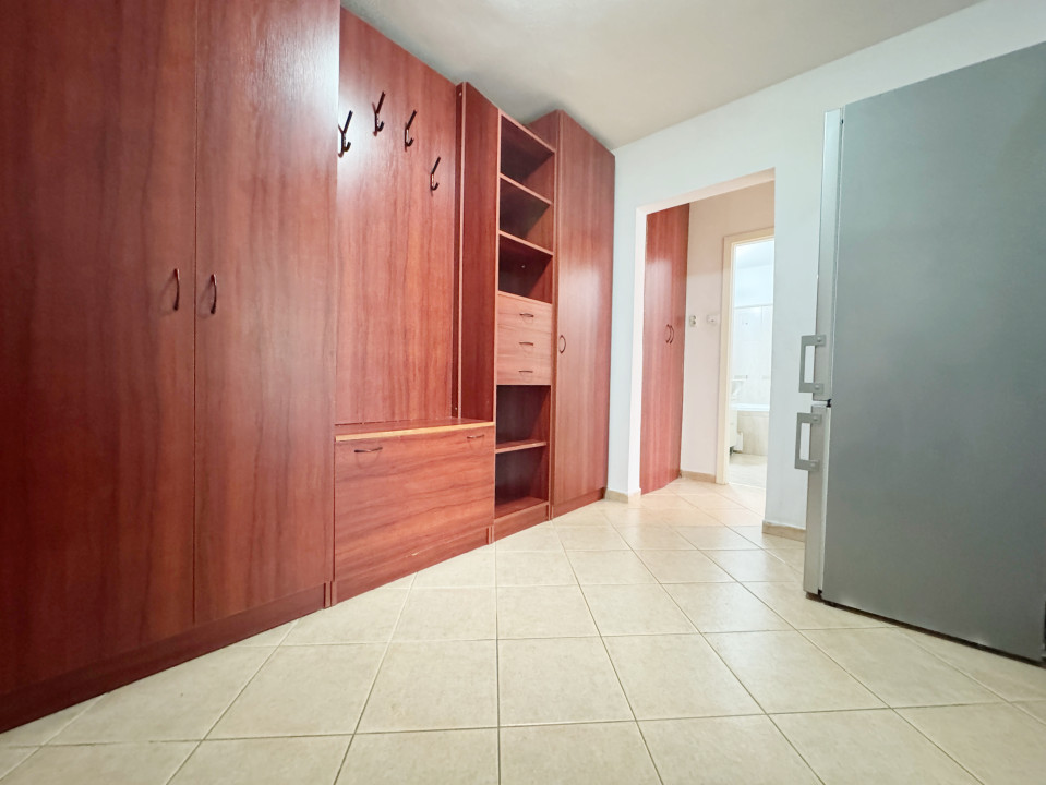 Apartament 2 camere, 51mp utili, 4mp balcon, garaj -Aradului 