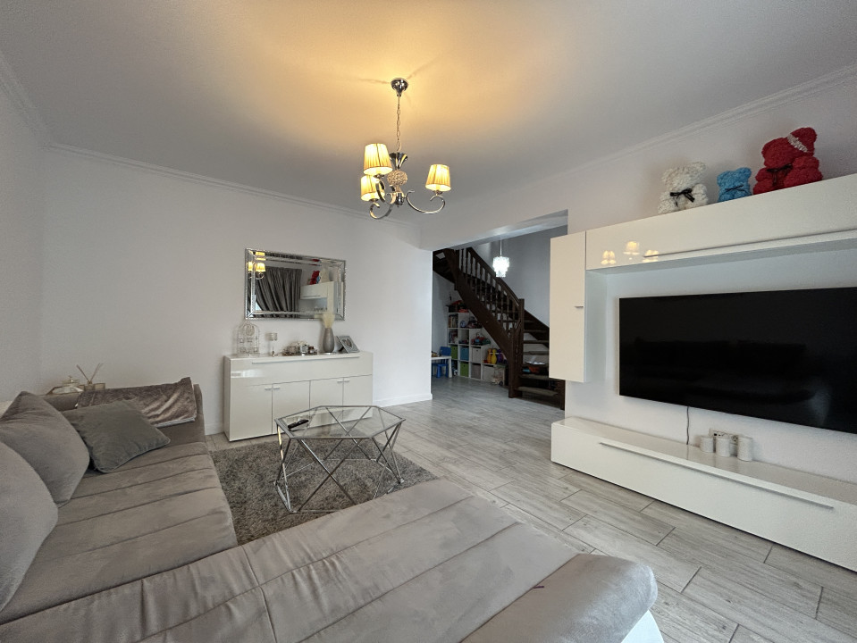 Duplex 4 camere, 113mp utili, 320mp teren, P+M, zona -Mosnita Noua