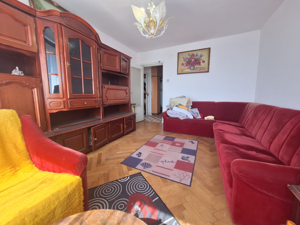 Apartament 2 camere, decomandat, 50mp, pozitie excelanta zona Spitalul Judetean