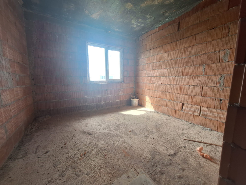 Duplex 5 camere, 128 mp utili, despartit prin camera tehnica, Calea Urseni