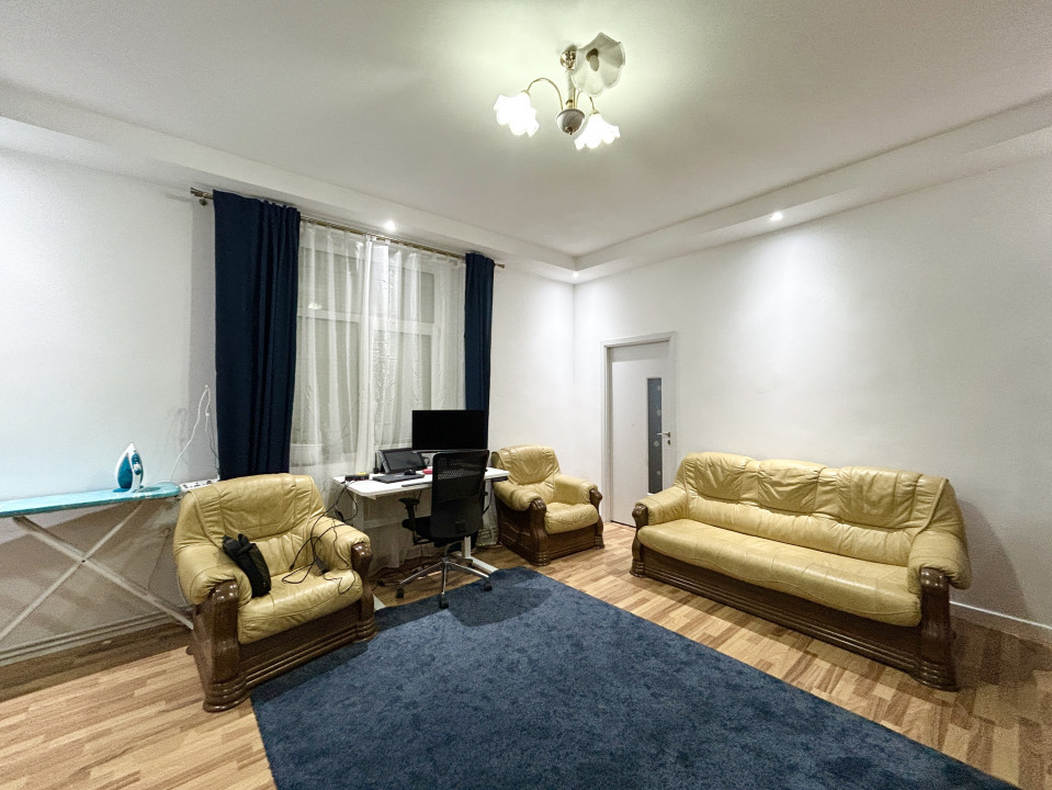 Apartament 3 camere, semi-decomandat, 91mp utili, 2 bai, Parter - Central