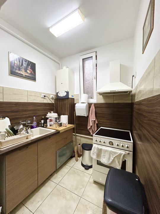 Apartament 3 camere, semi-decomandat, 91mp utili, 2 bai, Parter - Central