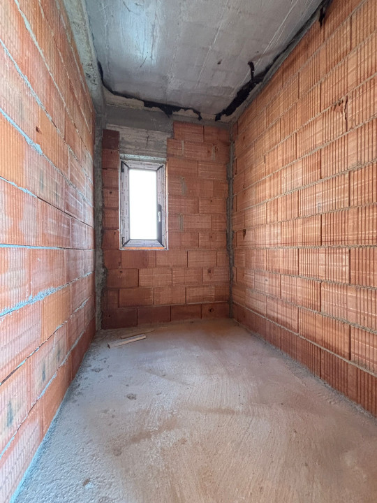 Duplex 4 camere, 113 mp utili, toate utilitatile - in Giroc