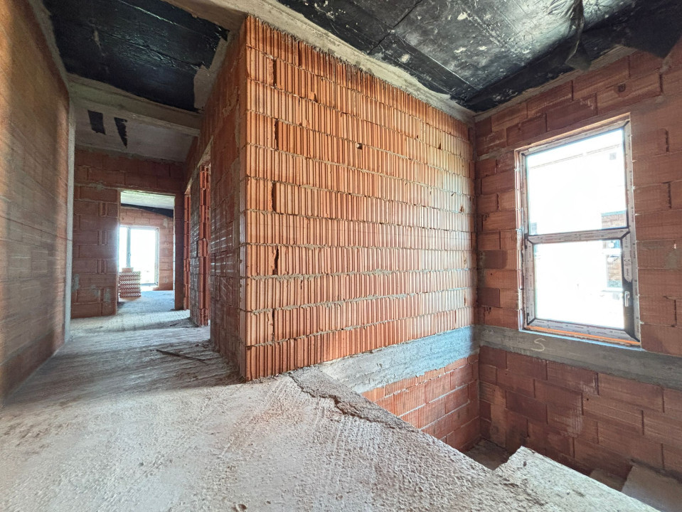 Duplex 4 camere, 113 mp utili, toate utilitatile - in Giroc