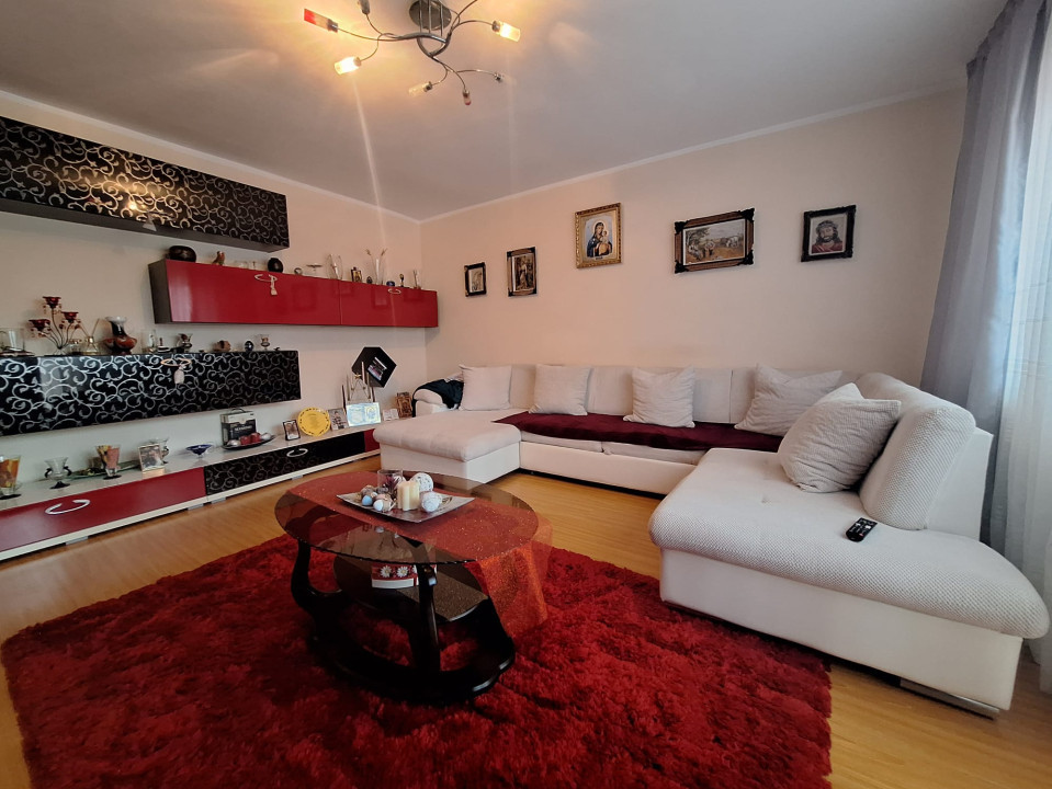 Apartament 2 camere, decomandat, 56 mp, etaj 1, zona Shopping City