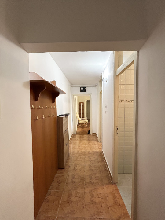 Apartament 3 camere, semidecomandat, 68mp utili, zona Olimpia -Stadion 
