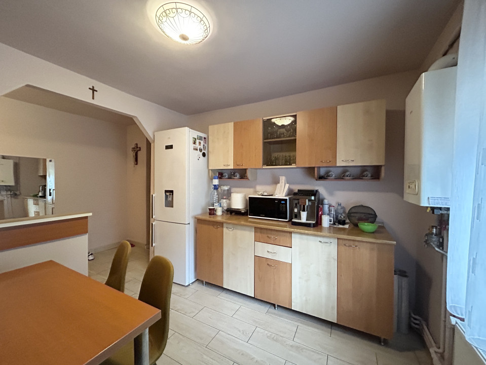 Apartament 3 camere, decomandat, 78 mp, zona Steaua