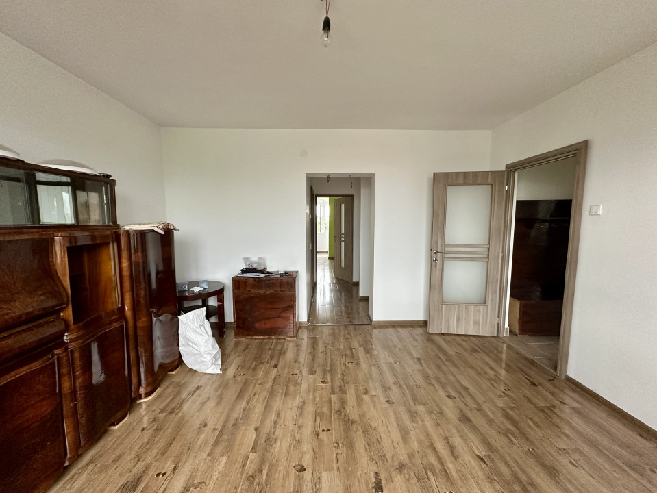 Apartament 2 camere, etaj 2,  51 mp utili, renovat, Zona Obobescu - Comision 0%