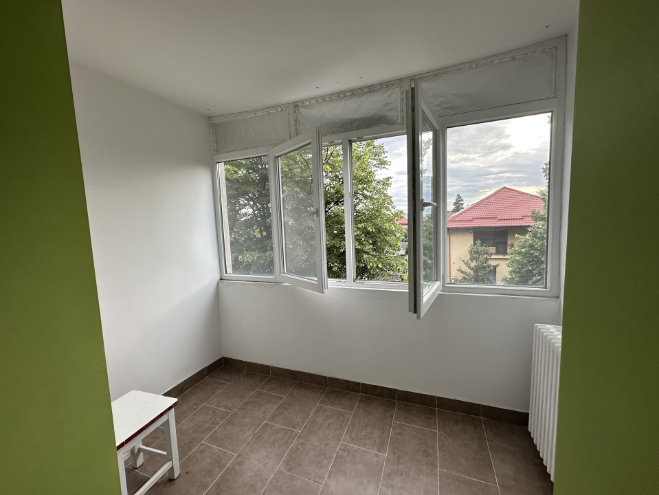 Apartament 2 camere, etaj 2,  51 mp utili, renovat, Zona Obobescu - Comision 0%