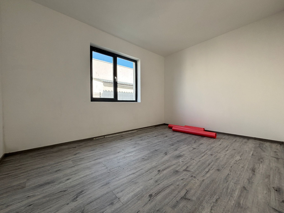Duplex 3 camere, 86mp utili, 350 teren in Mosnita Noua 