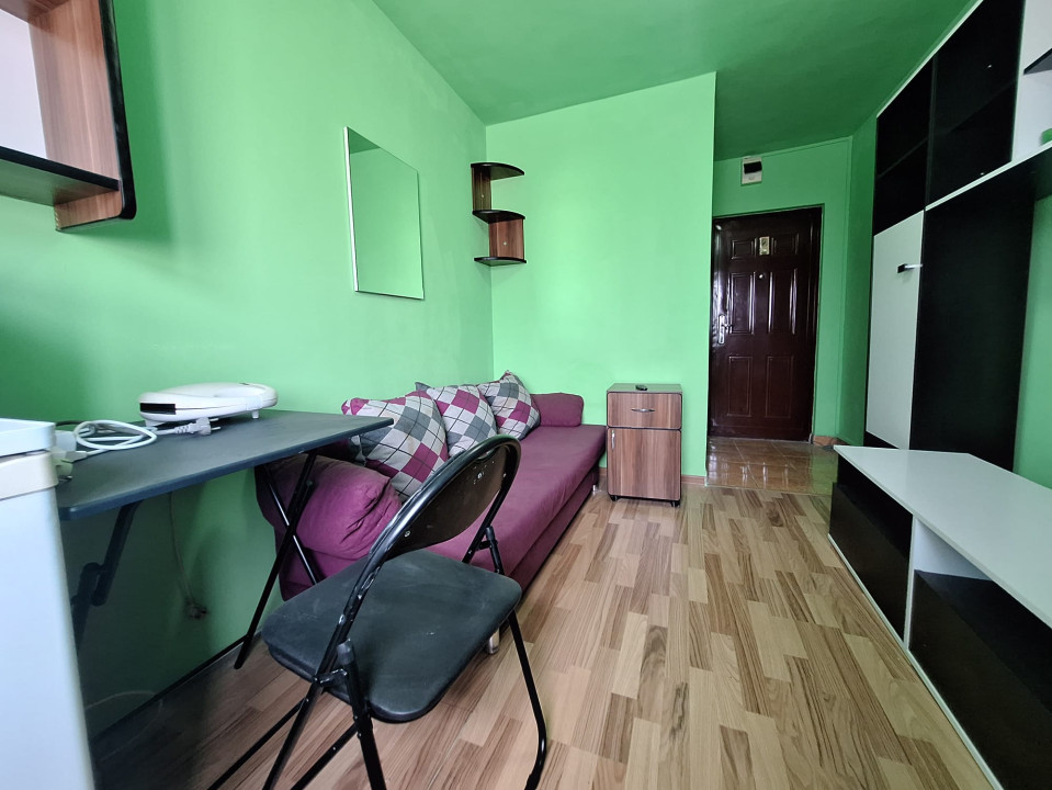 Garsoniera practica, 14mp, etaj 2-Complexul Studentesc - ideal pentru investitie