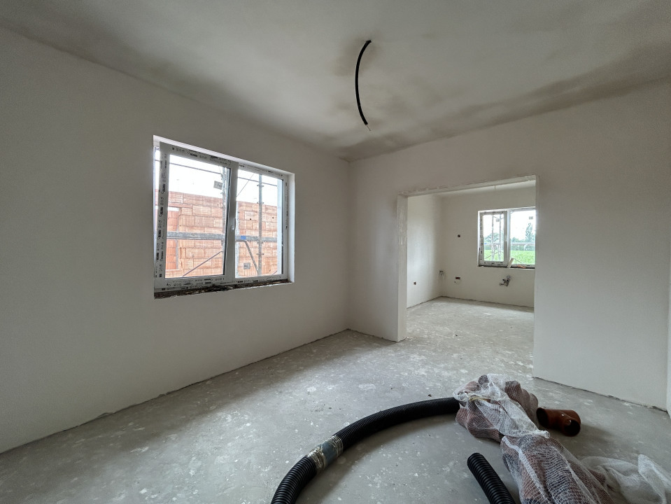 Duplex 4 camere, P+E, 132mp utili, 308mp teren in Sag