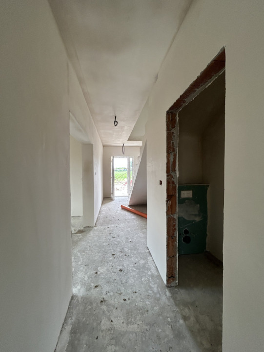 Duplex 4 camere, P+E, 132mp utili, 308mp teren in Sag