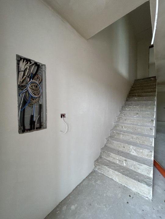 Duplex 4 camere, P+E, 132mp utili, 308mp teren in Sag