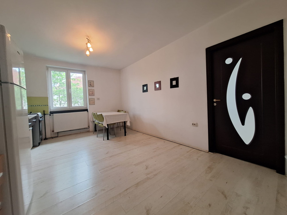Apartament spatios si confortabil, 2 camere, semidecomandat, 52 mp - Complex