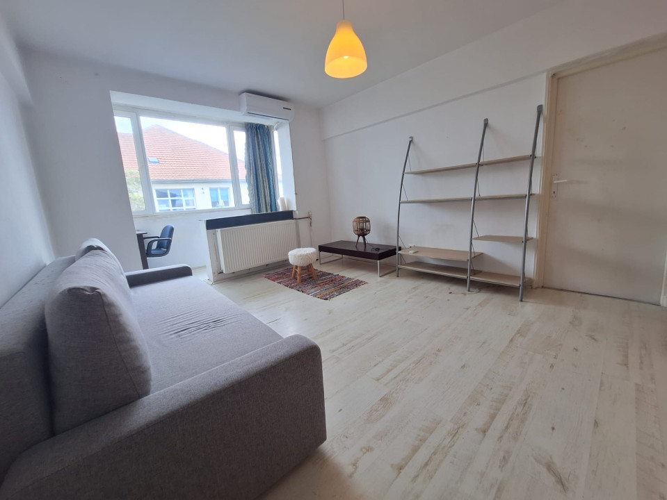 Apartament spatios si confortabil, 2 camere, semidecomandat, 52 mp - Complex