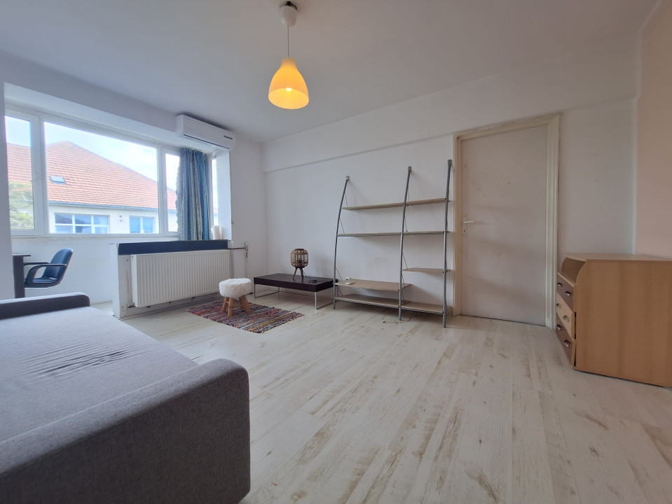 Apartament spatios si confortabil, 2 camere, semidecomandat, 52 mp - Complex