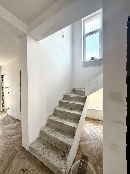 Duplex spatios  5 camere, 125,4 mp utili, in Urseni - confort si liniste