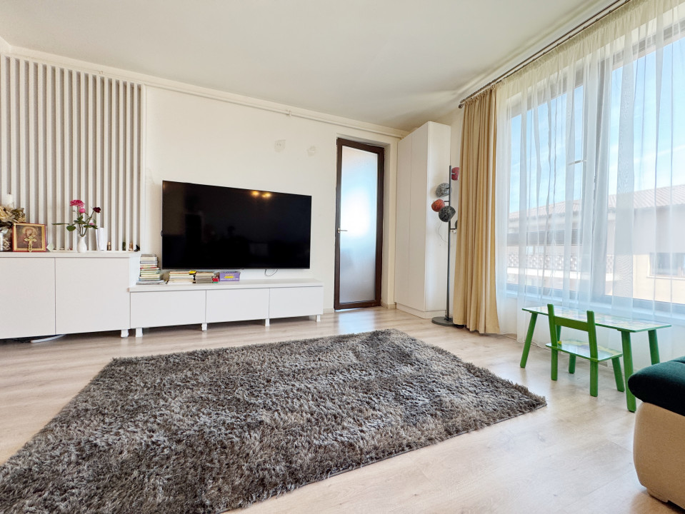 Apartament 2 camere 53mp utili + balcon 8mp, Lift  -Zona ESO, Giroc