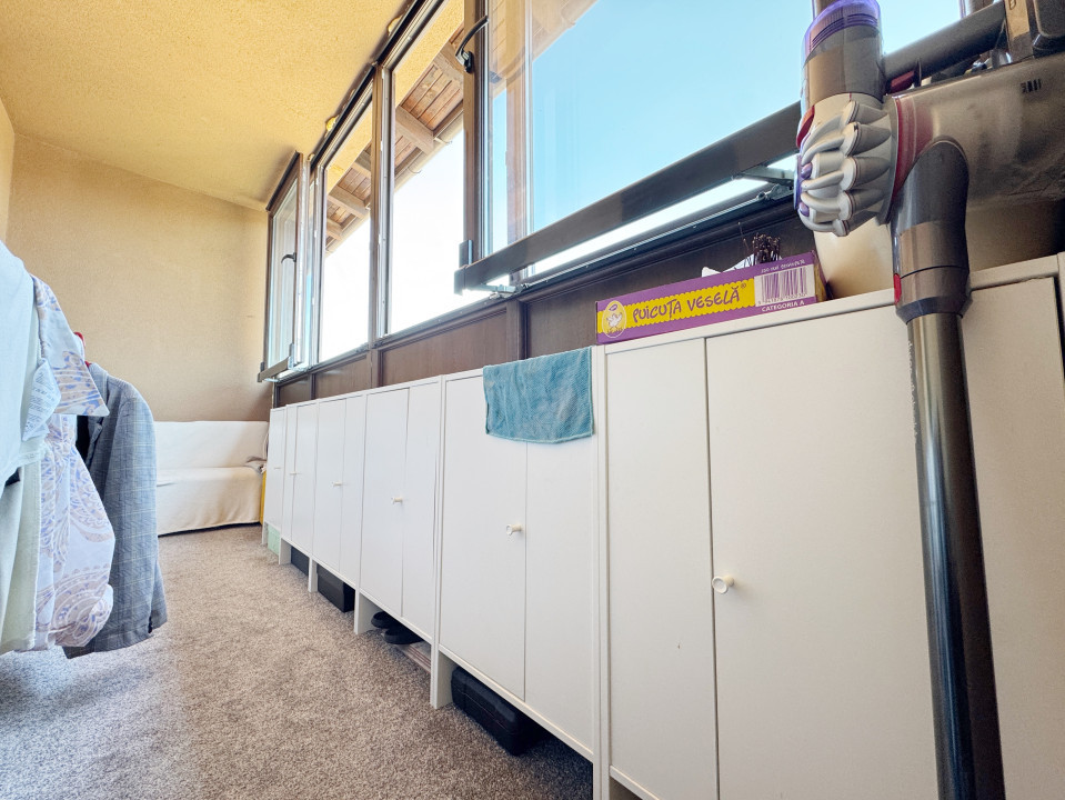 Apartament 2 camere 53mp utili + balcon 8mp, Lift  -Zona ESO, Giroc