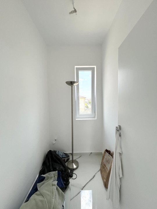 Apartament spatios, 2 camere, decomandat, etaj 2, 50 mp - Giroc