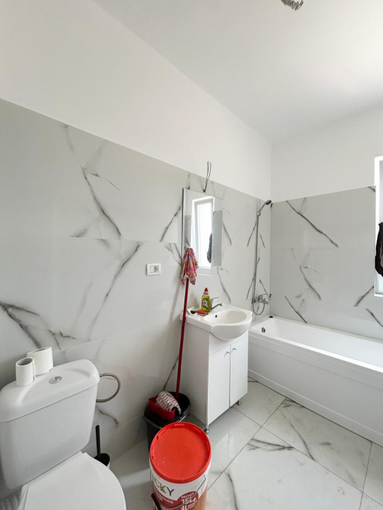 Apartament spatios, 2 camere, decomandat, etaj 2, 50 mp - Giroc